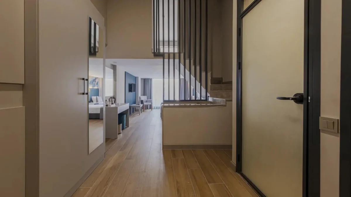 Family Room Dublex (стандартный семейный номер с видом на территорию)