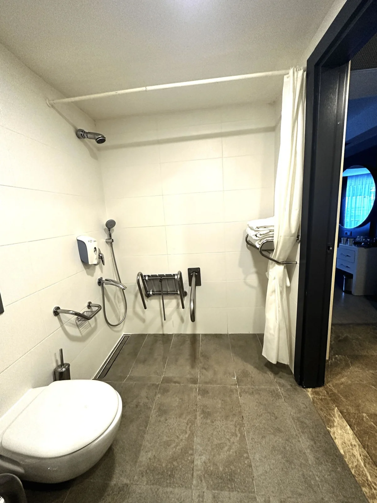 Disabled Room (номер)