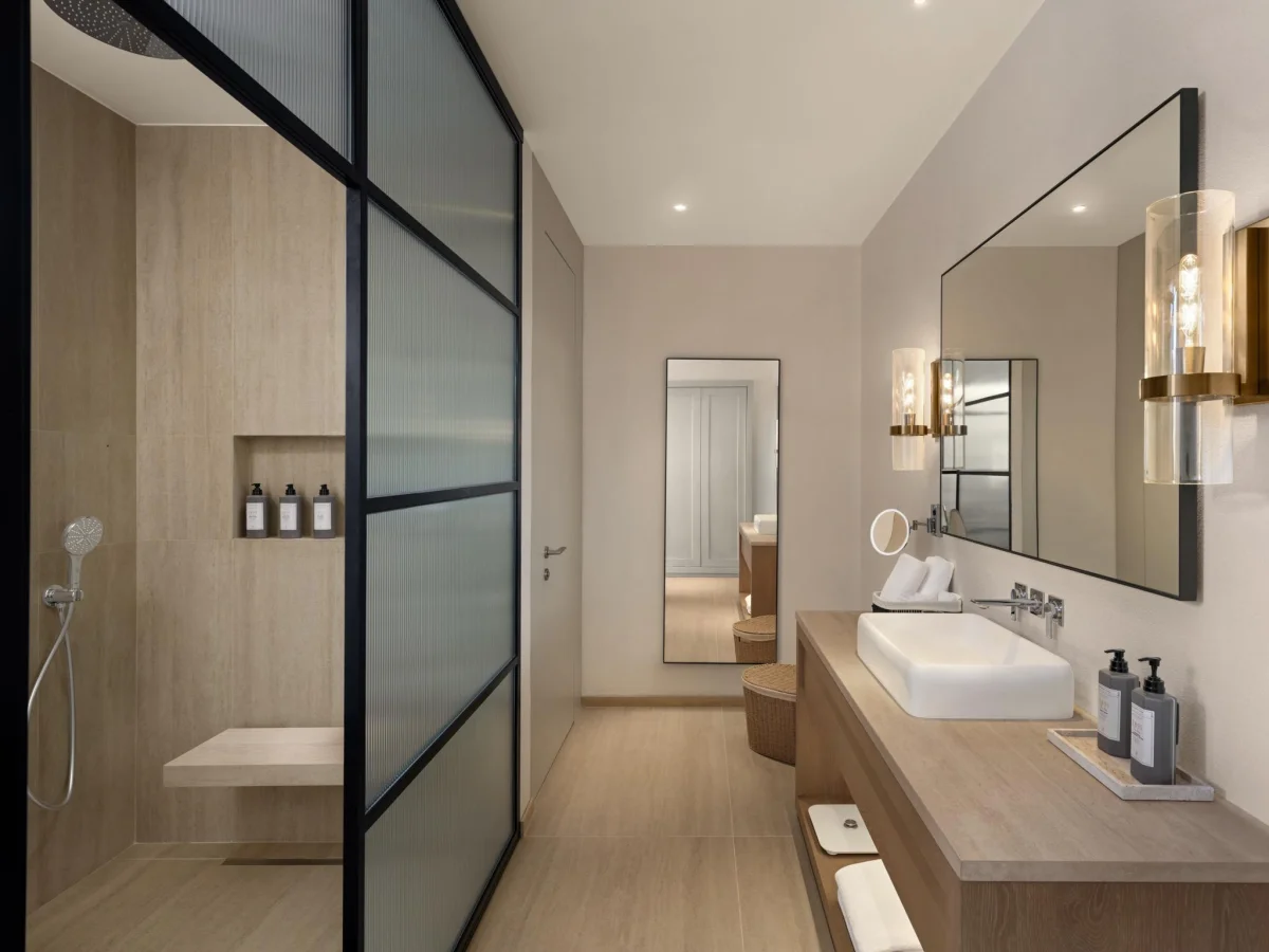 Adult Priene House Deluxe