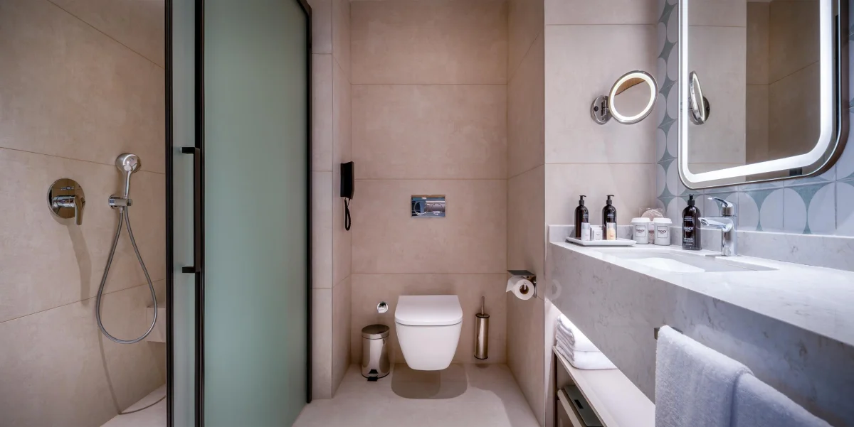 Deluxe Room Sea Side (делюкс двухместный номер с боковым видом)