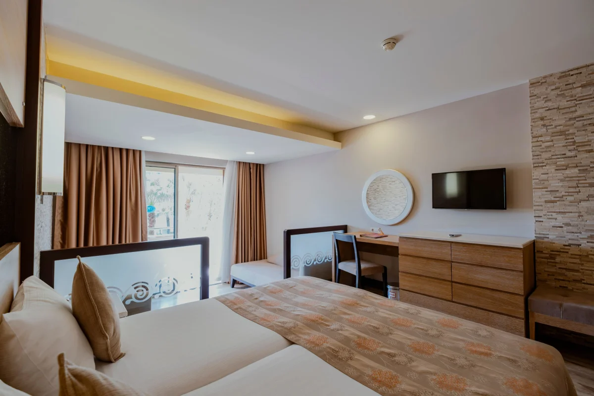 Standard Large Room (стандартный двухместный номер с видом на сад)