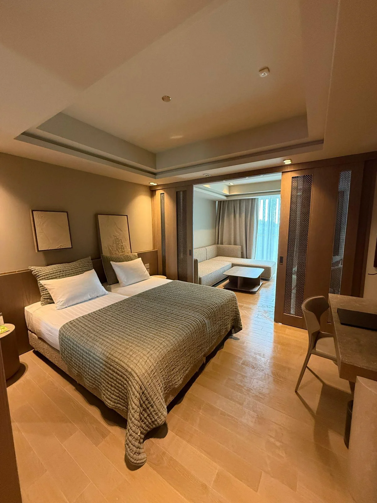 SUPERIOR LARGE ROOM GARDEN VIEW (супериор семейный номер с видом на сад)