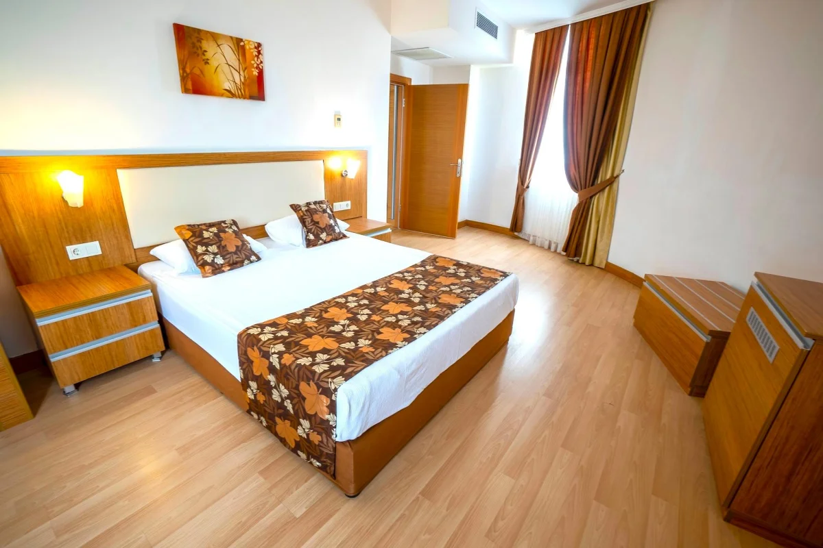Family Rooms (Interconnecting) (гранд семейный номер с видом на территорию)