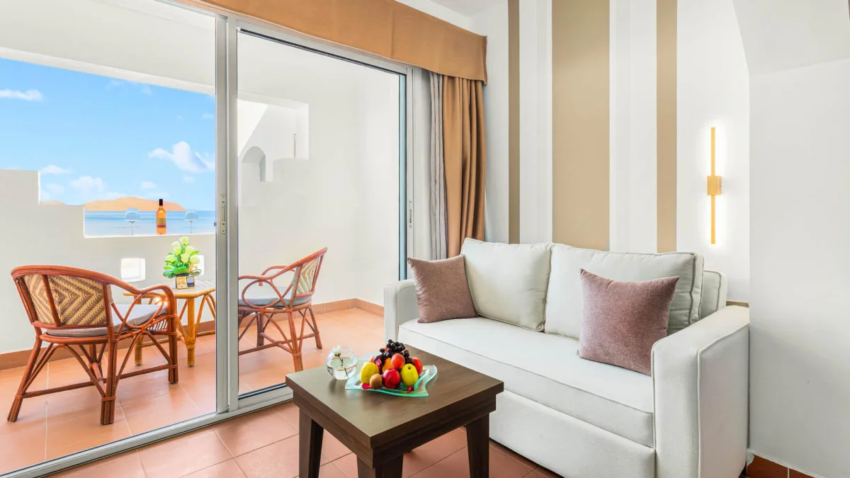 Oasis Queen or Twin Room Partial Sea Garden View (двухместный номер с видом на море)