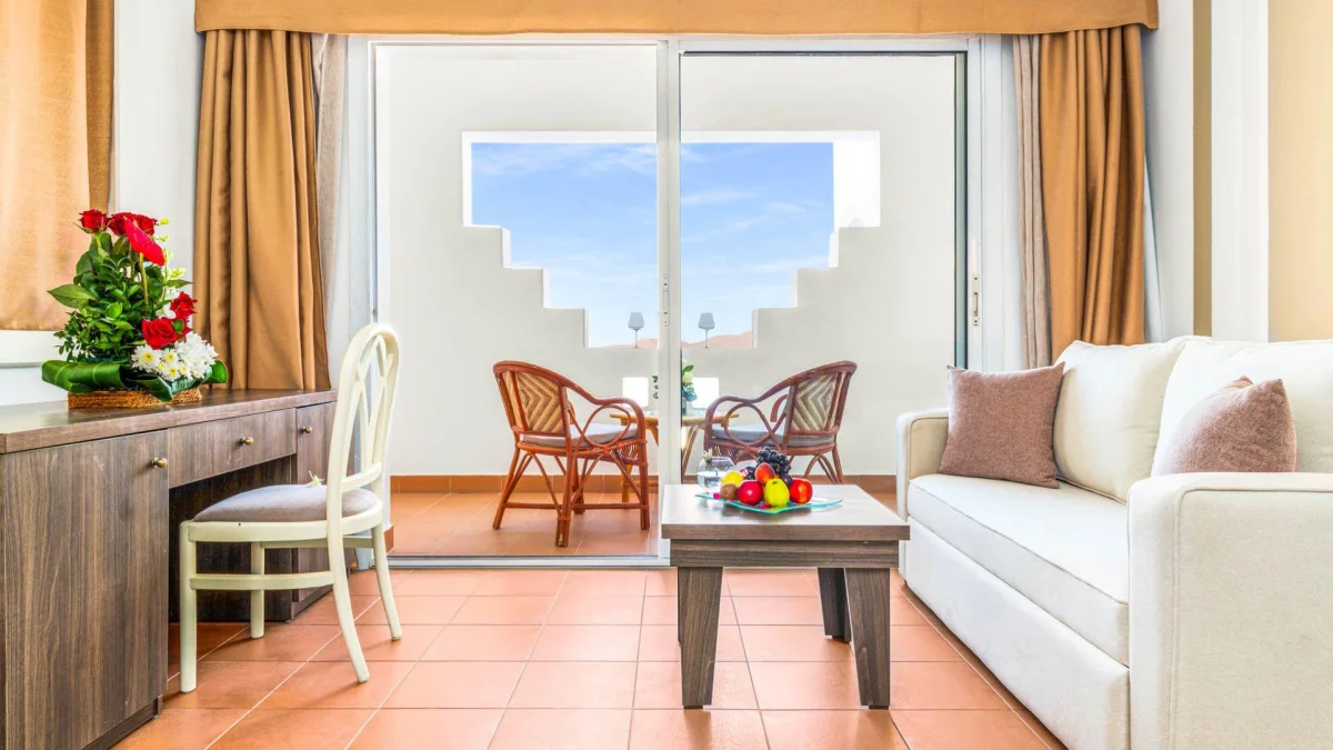 Oasis Queen or Twin Room Partial Sea Garden View (двухместный номер с видом на море)