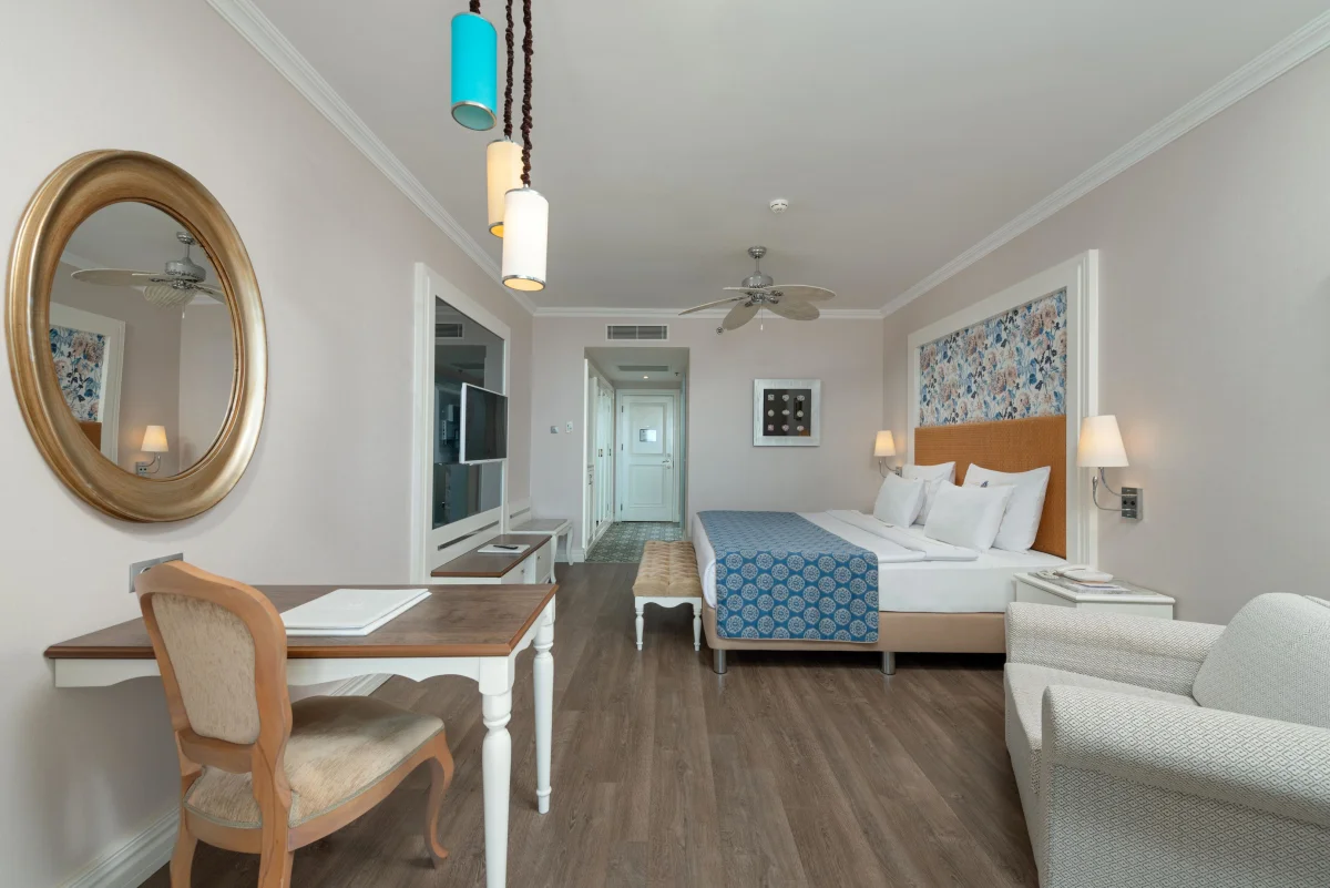 Deluxe Room Land View (номер)