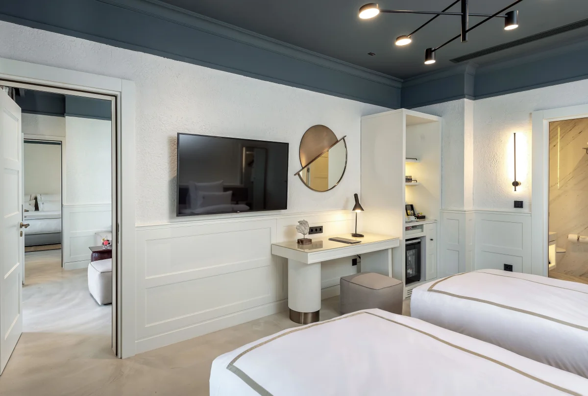 Two Bedroom Beachfront Suite (люкс с видом на море)