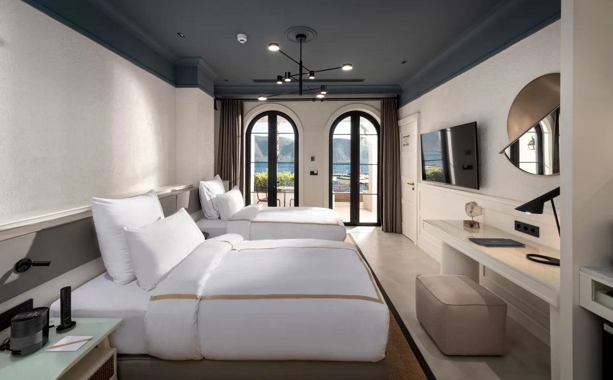 Two Bedroom Beachfront Suite (люкс с видом на море)