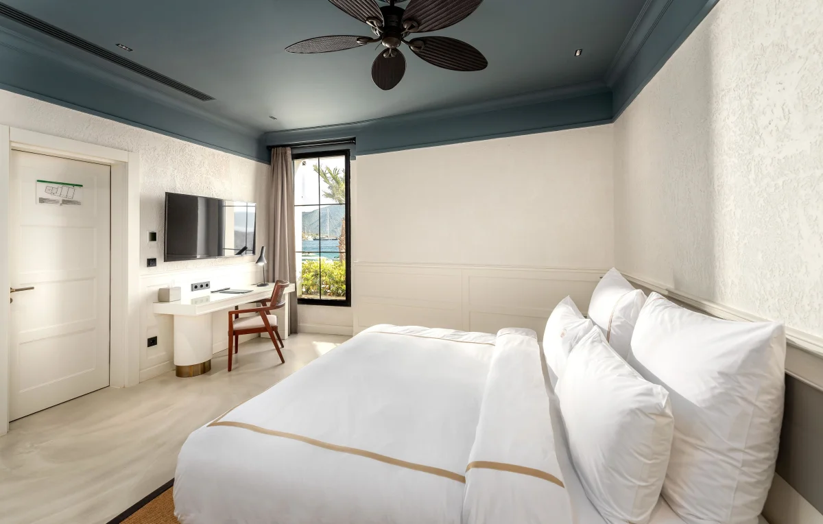 One Bedroom Beachfront Suite (люкс с видом на море)