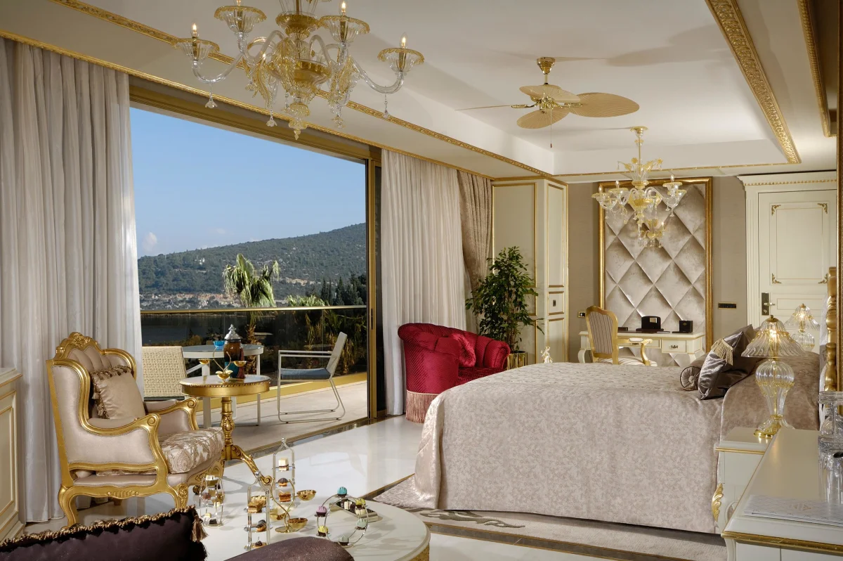 DELUXE VILLA (делюкс четырёхместный номер с видом на море)