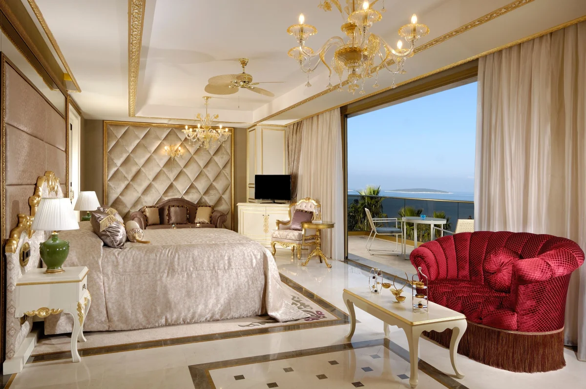 DELUXE VILLA (делюкс четырёхместный номер с видом на море)