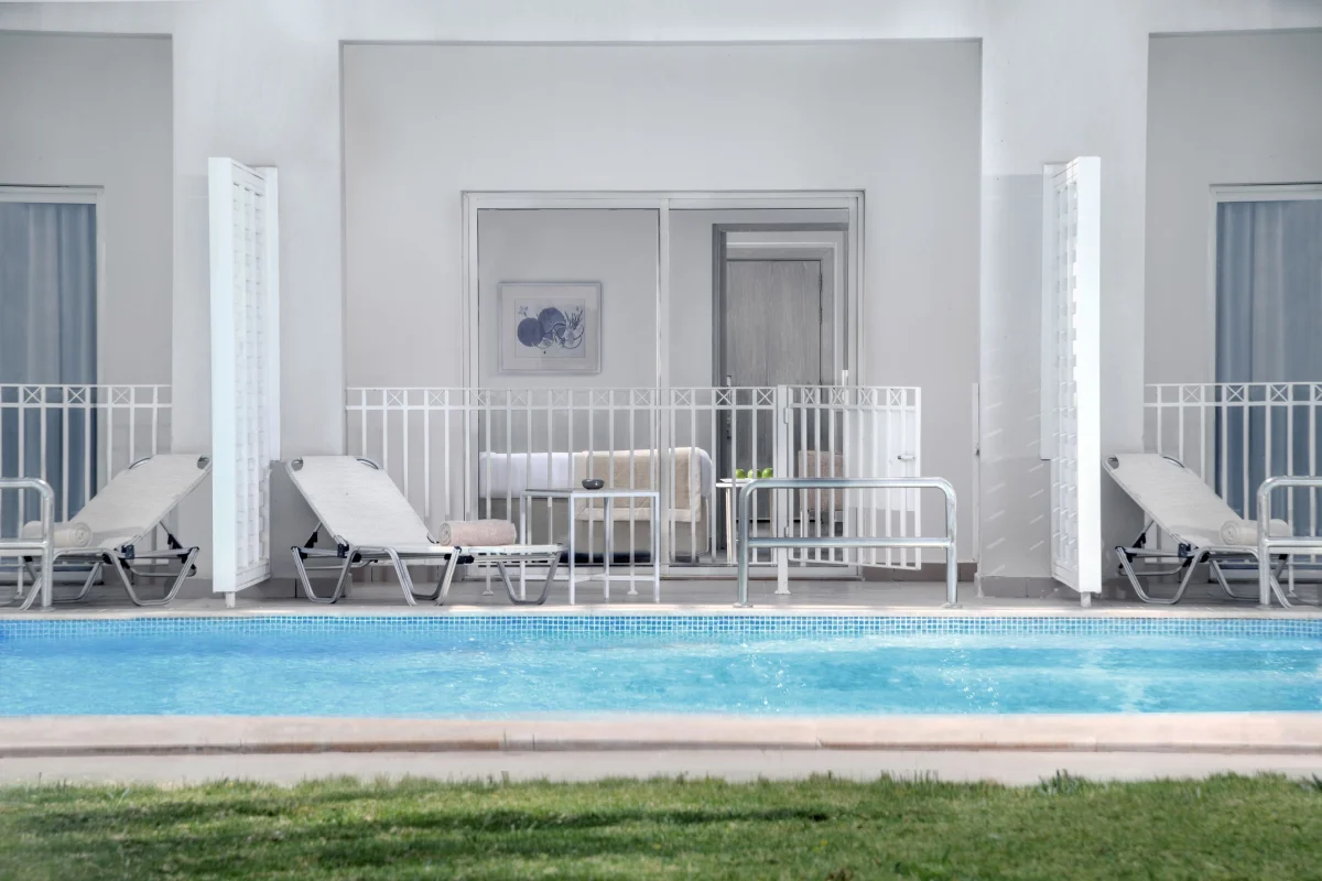 Family Swim Up Room (номер)