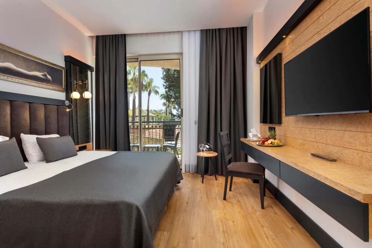 Family Room Side Sea View
