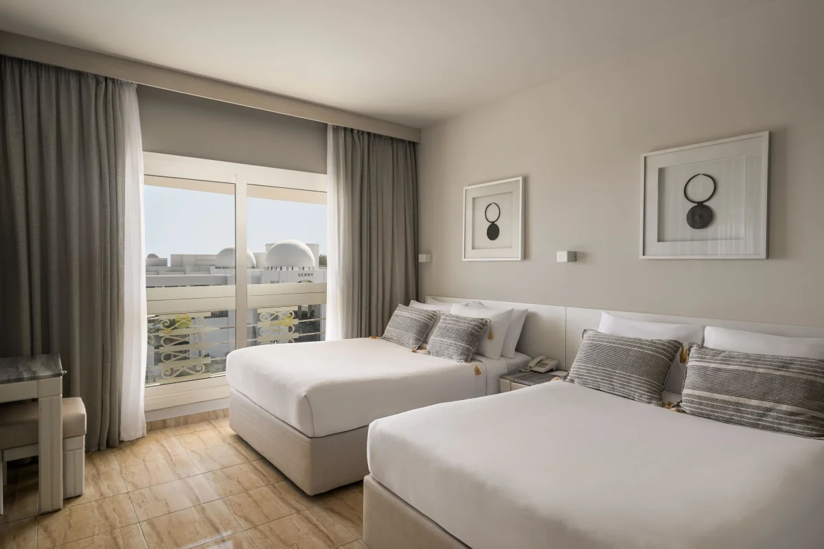 Deluxe Family Suite