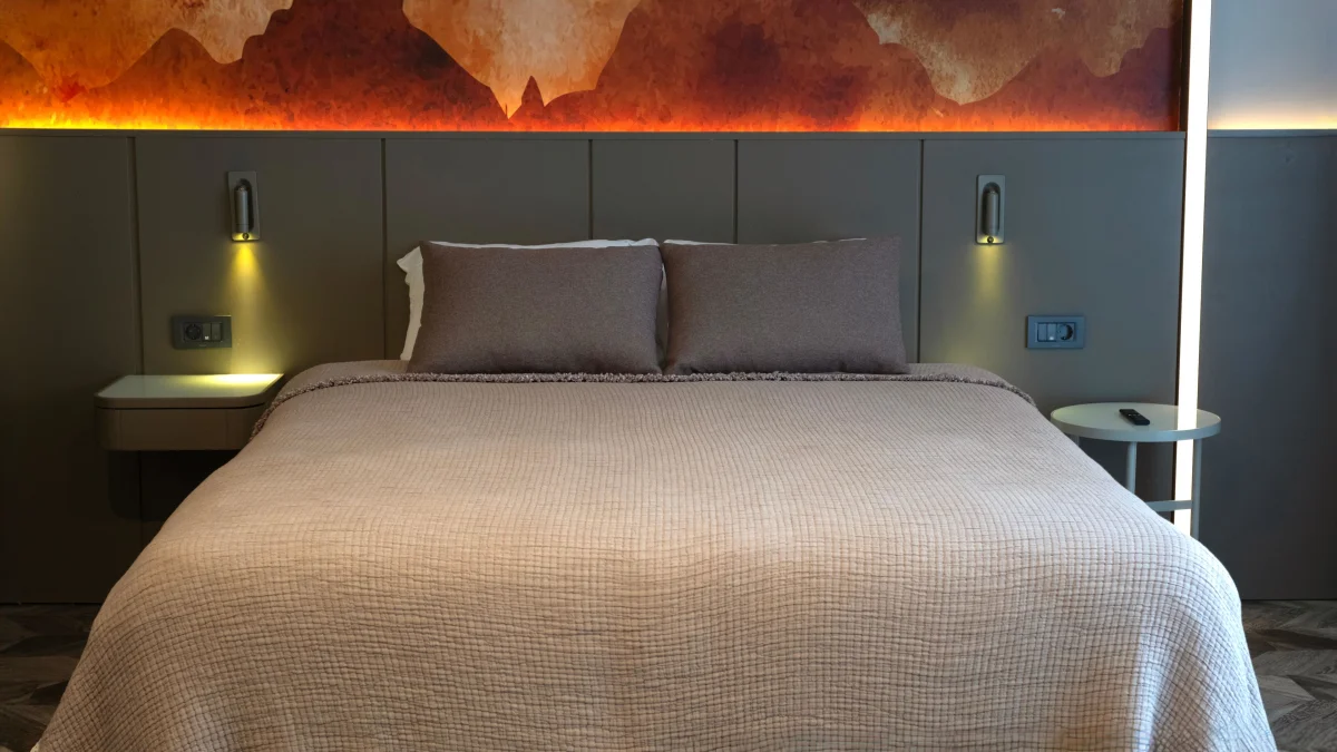 STANDART ROOM SIDE SEA VIEW (стандартный двухместный номер с боковым видом)