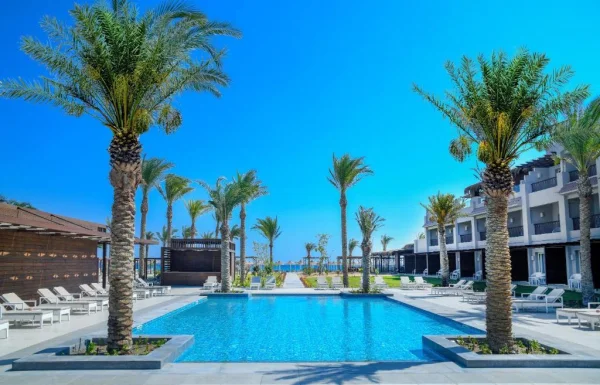 Superior, Queen or Twin Bed, Pool & sea View (супериор двухместный номер с видом на море)