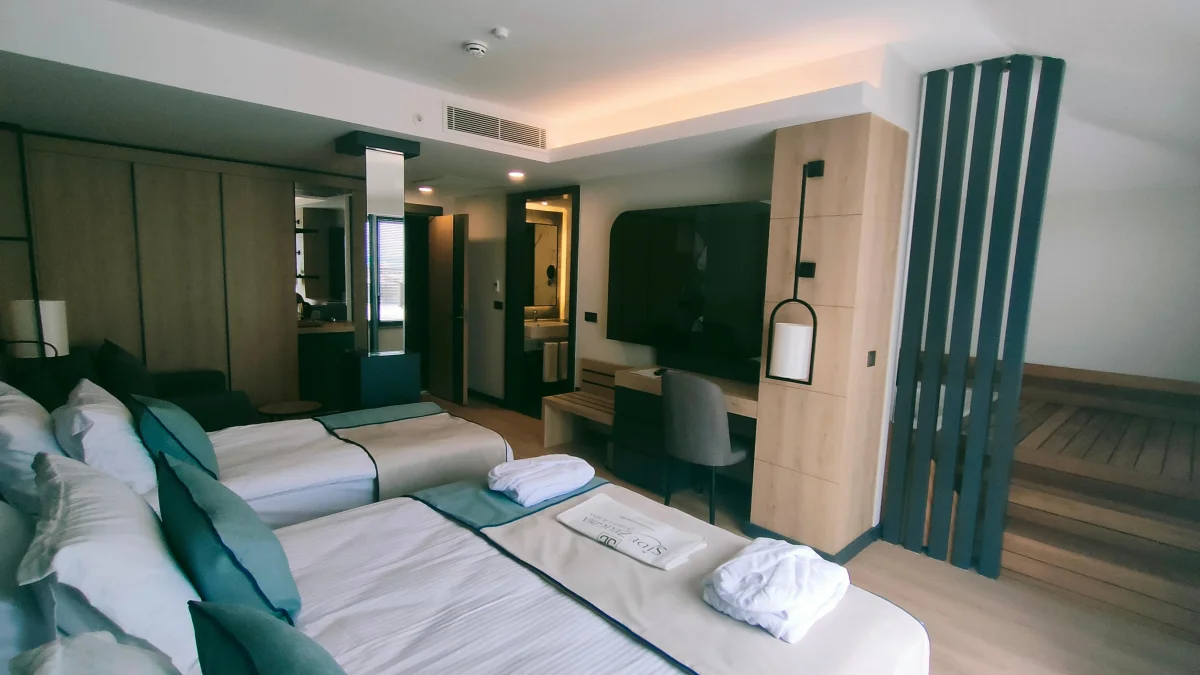 Luxury Room (делюкс номер твин с видом на море)