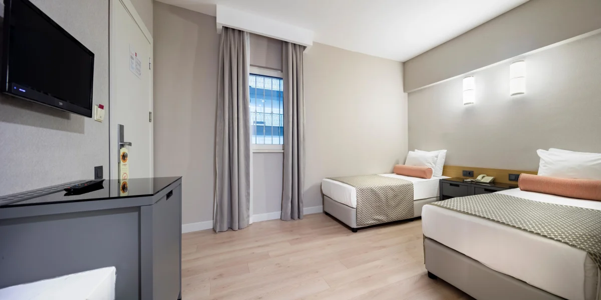 Family Side Sea View (комфорт семейный номер с боковым видом)