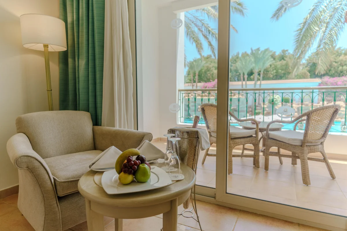 Superior Double Pool View Room (номер)