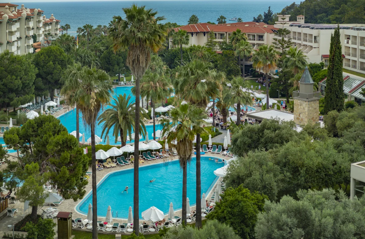 Бассейны Barut Hemera у моря, вид сверху