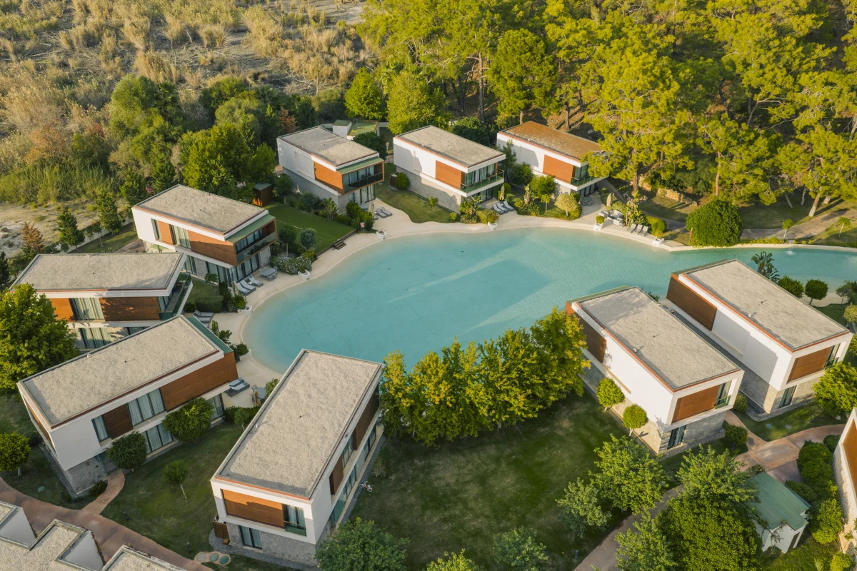 Бассейн в Rixos Premium Tekirova