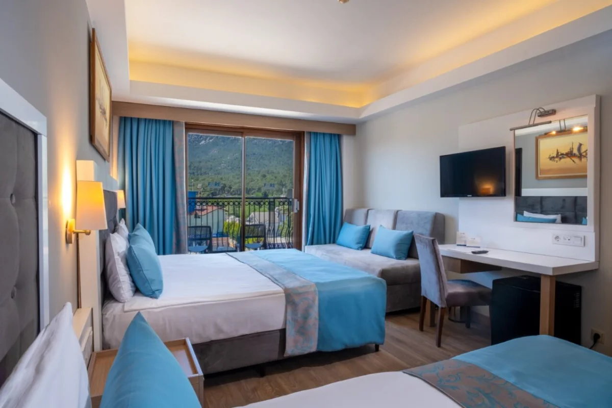 Comfort Room Land View