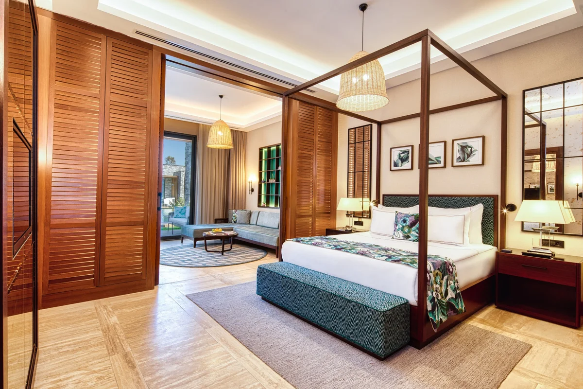 Люкс Luxury в корпусе Lagoon