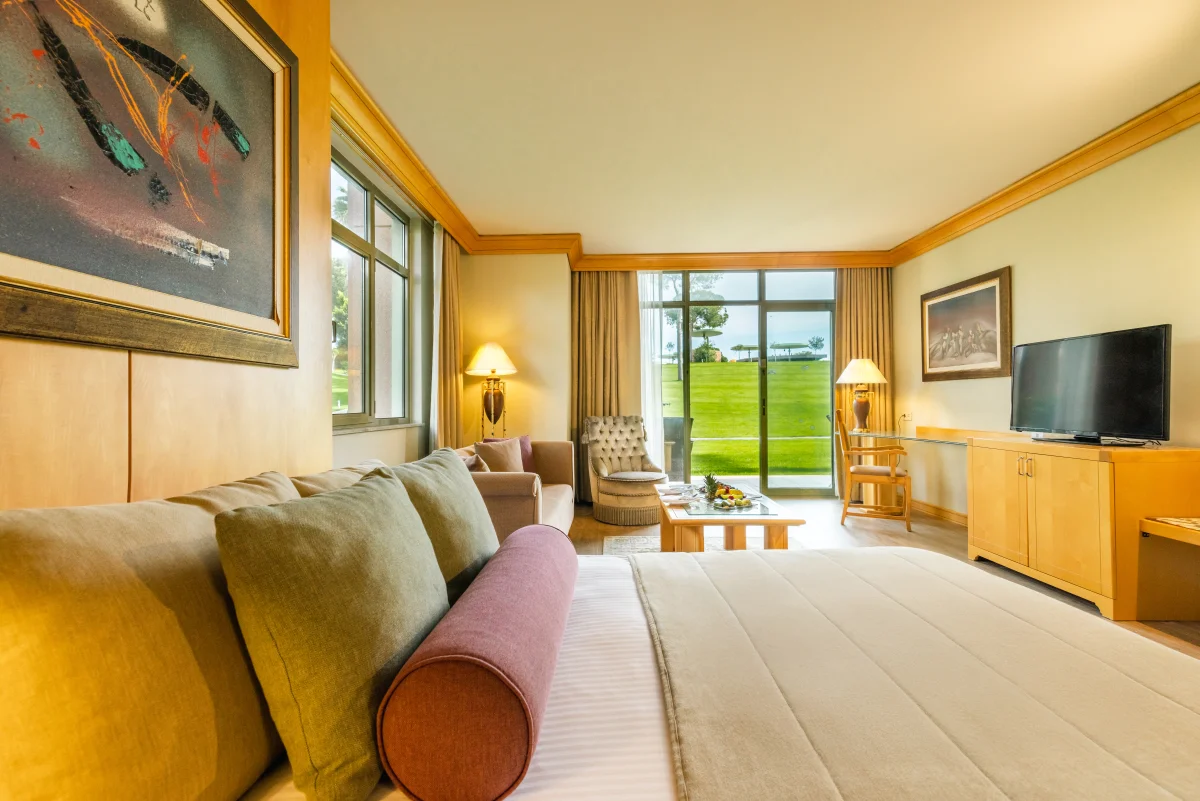 Deluxe Suite