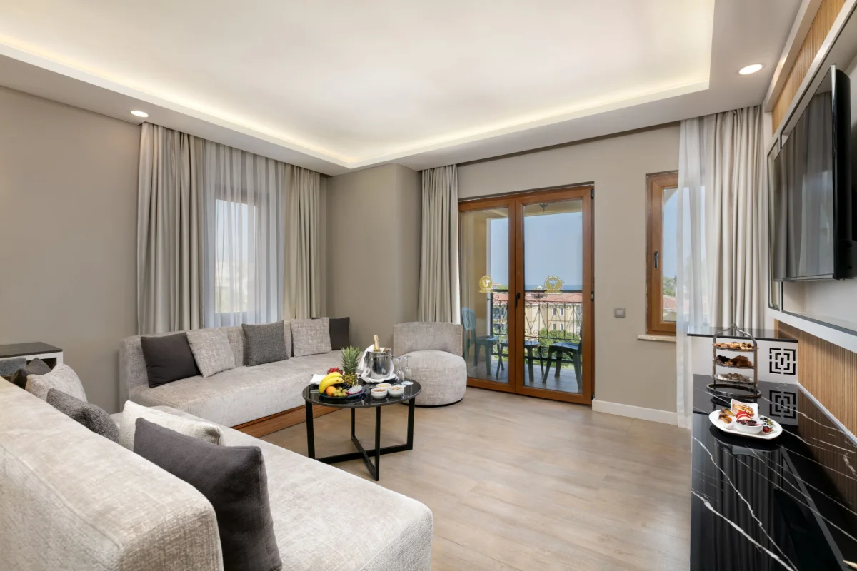 Comfort Suite Main Building Sea View