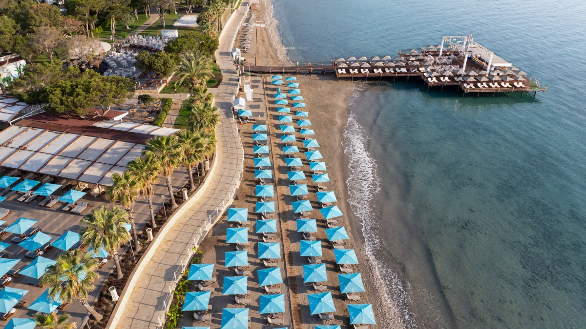 Пляж Nirvana Mediterranean Excellence
