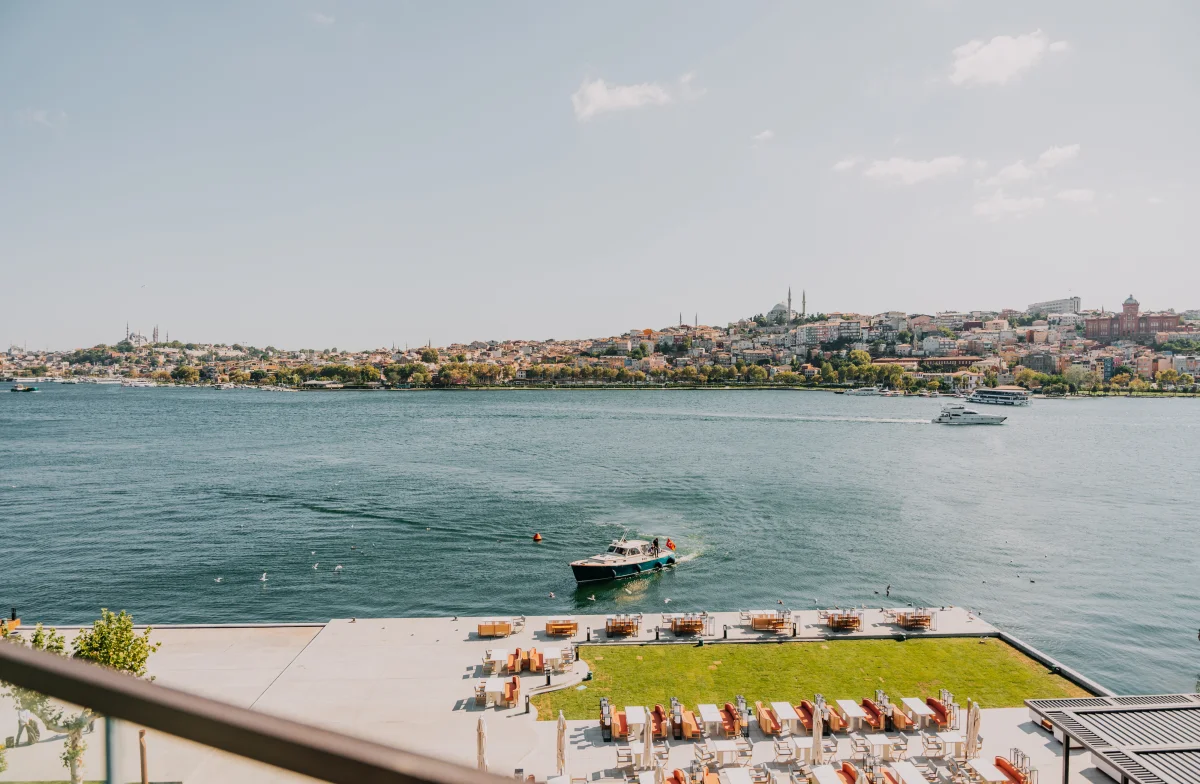Территория отеля Rixos Tersane Istanbul