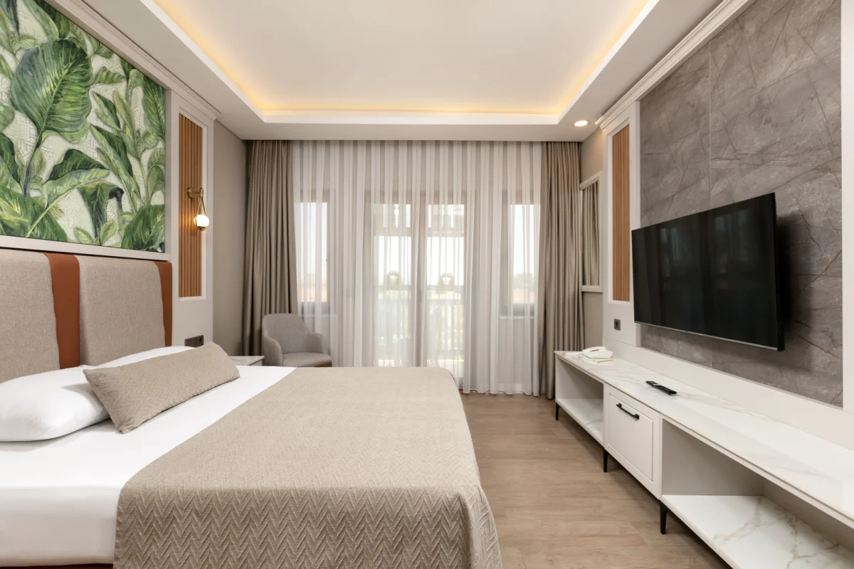 Comfort Family Main Building Land View