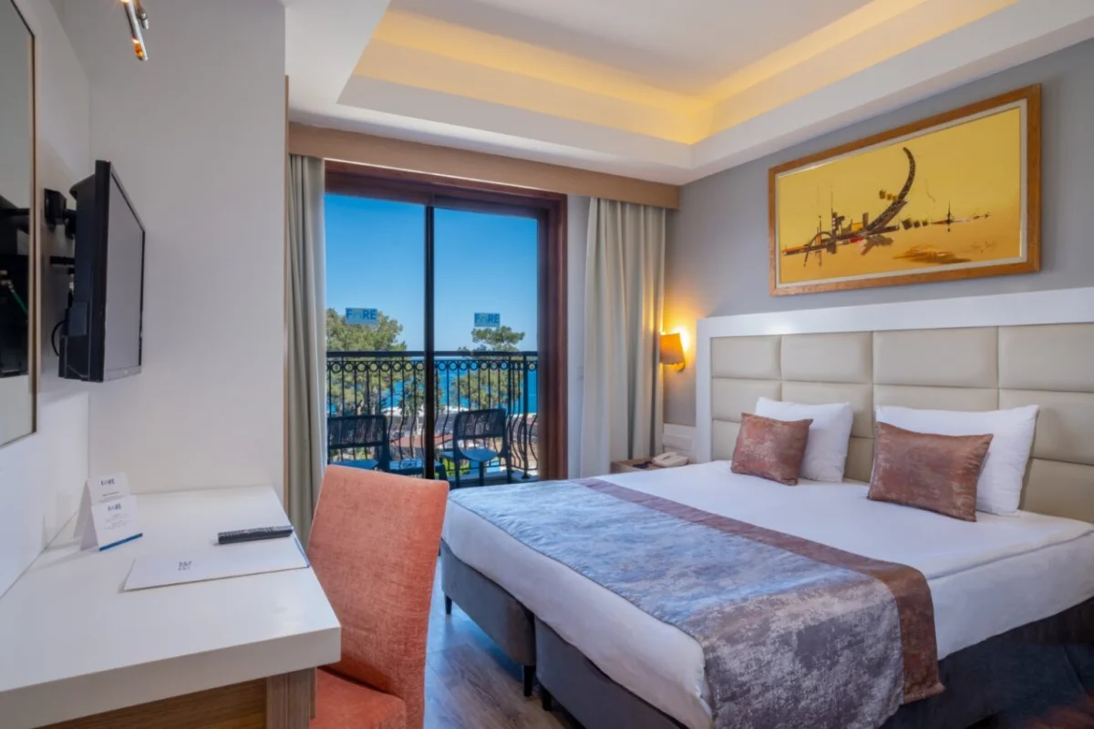 Standard Room Side Sea View
