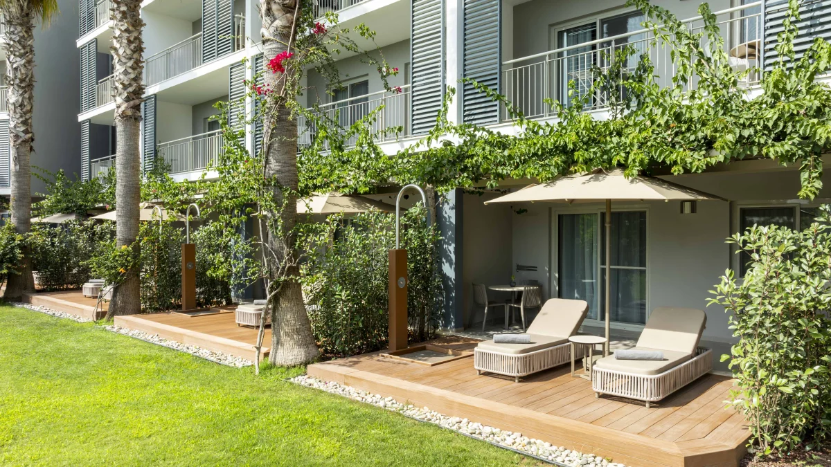 Номер с садовой террасой, Barut Goia