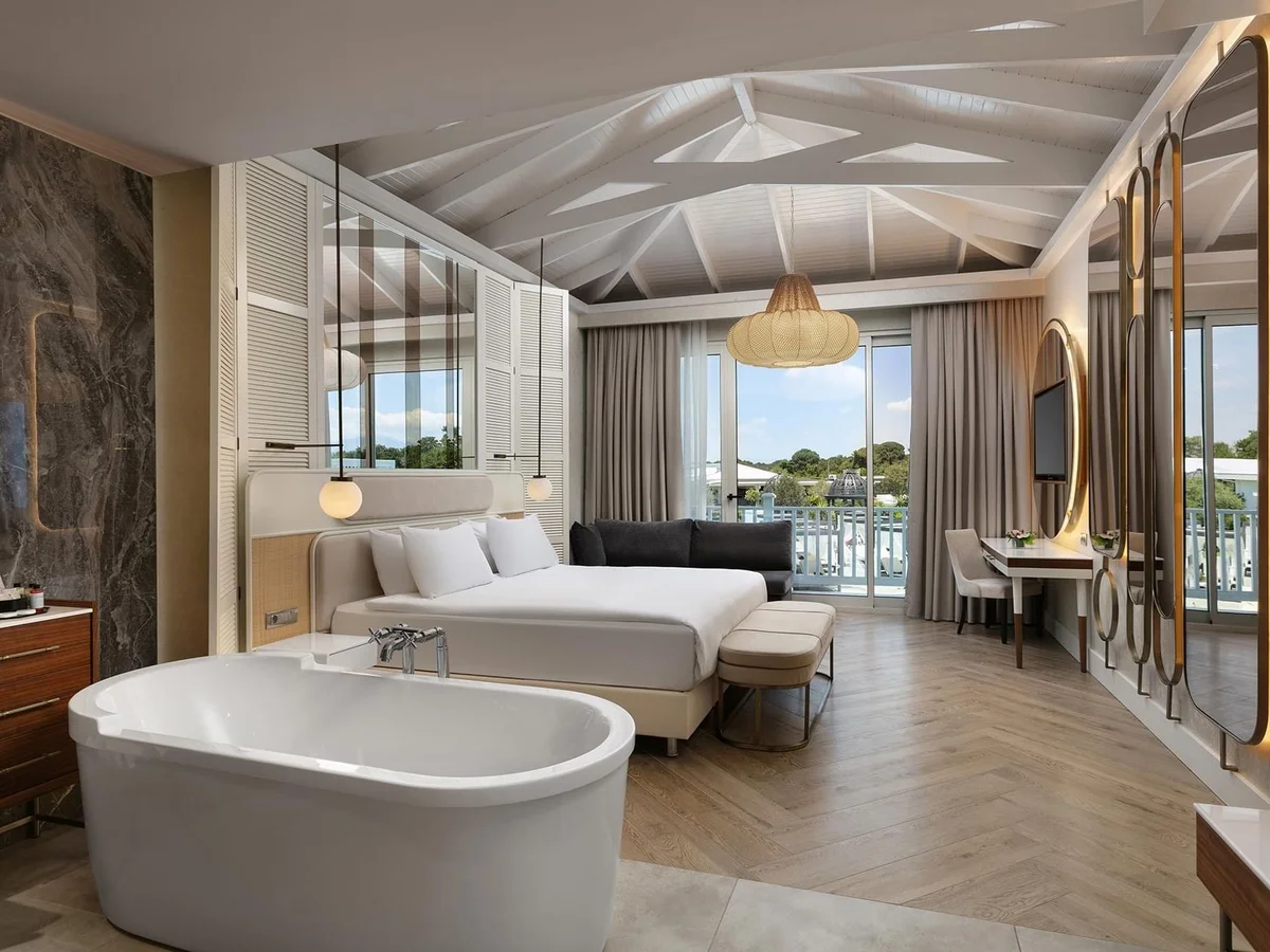 Maldive House (номер у олимпийского бассейна)