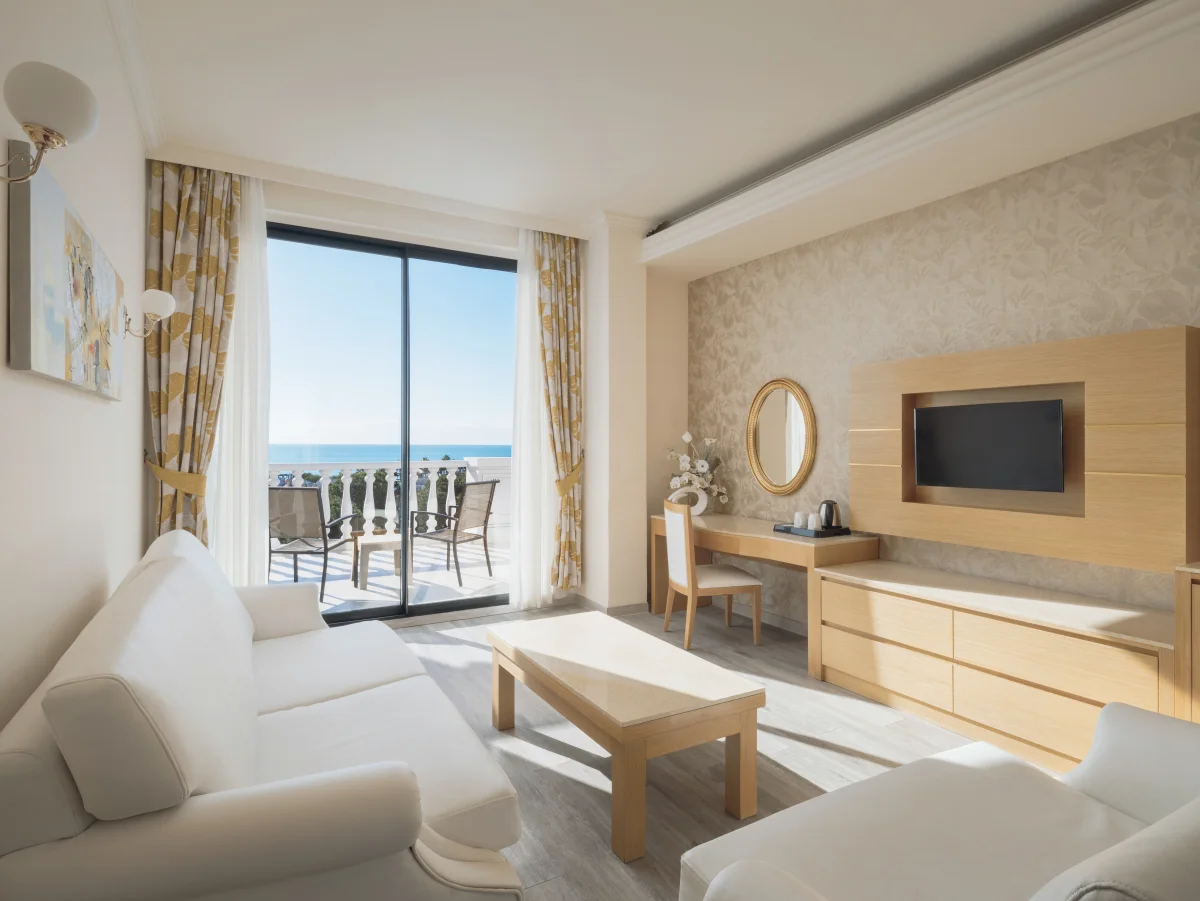 King Suite (люкс с террасой)