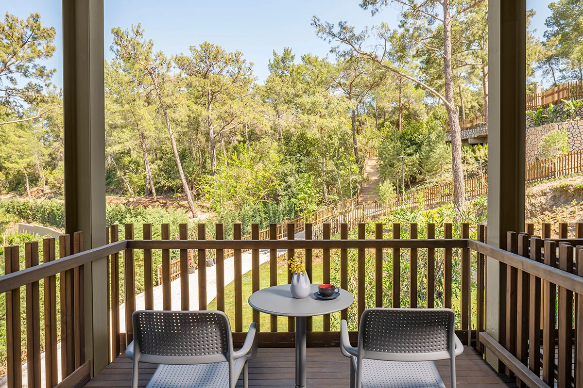 Superior Family Room Forest View
