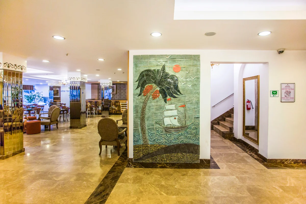 Лобби Eftalia Downtown Hotel