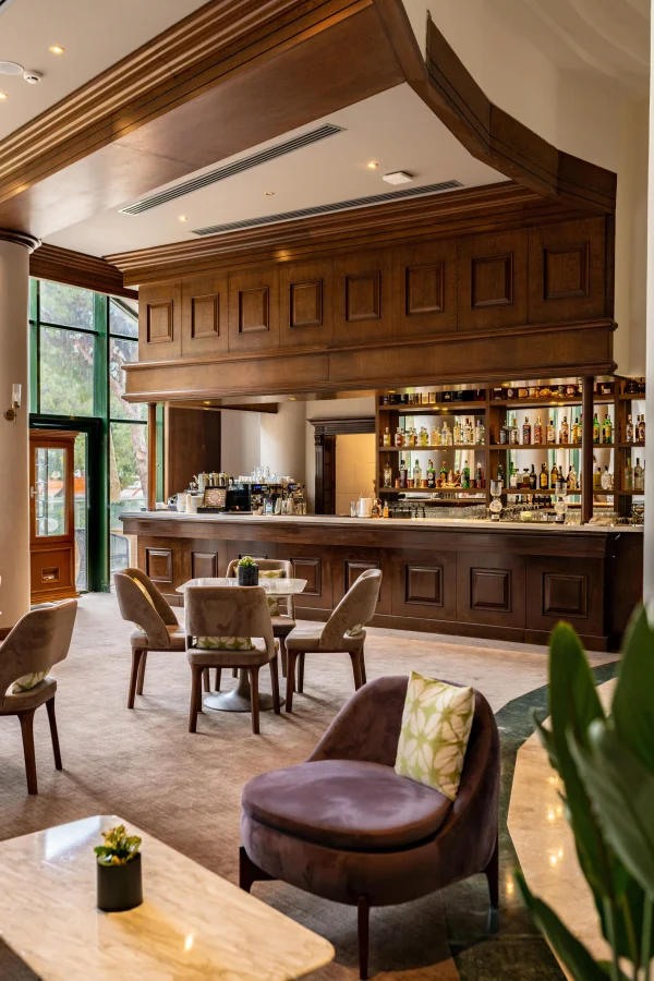 Lobby Bar