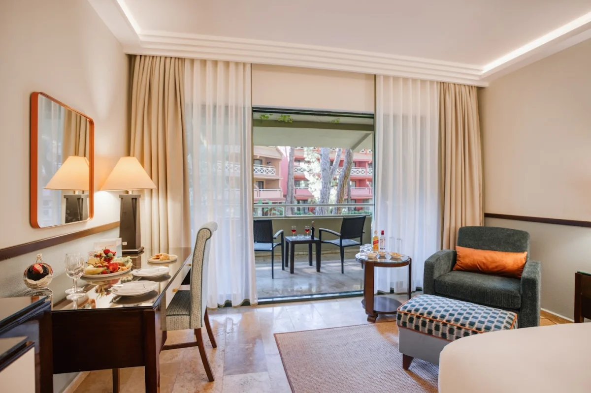 Premium Deluxe Family Room