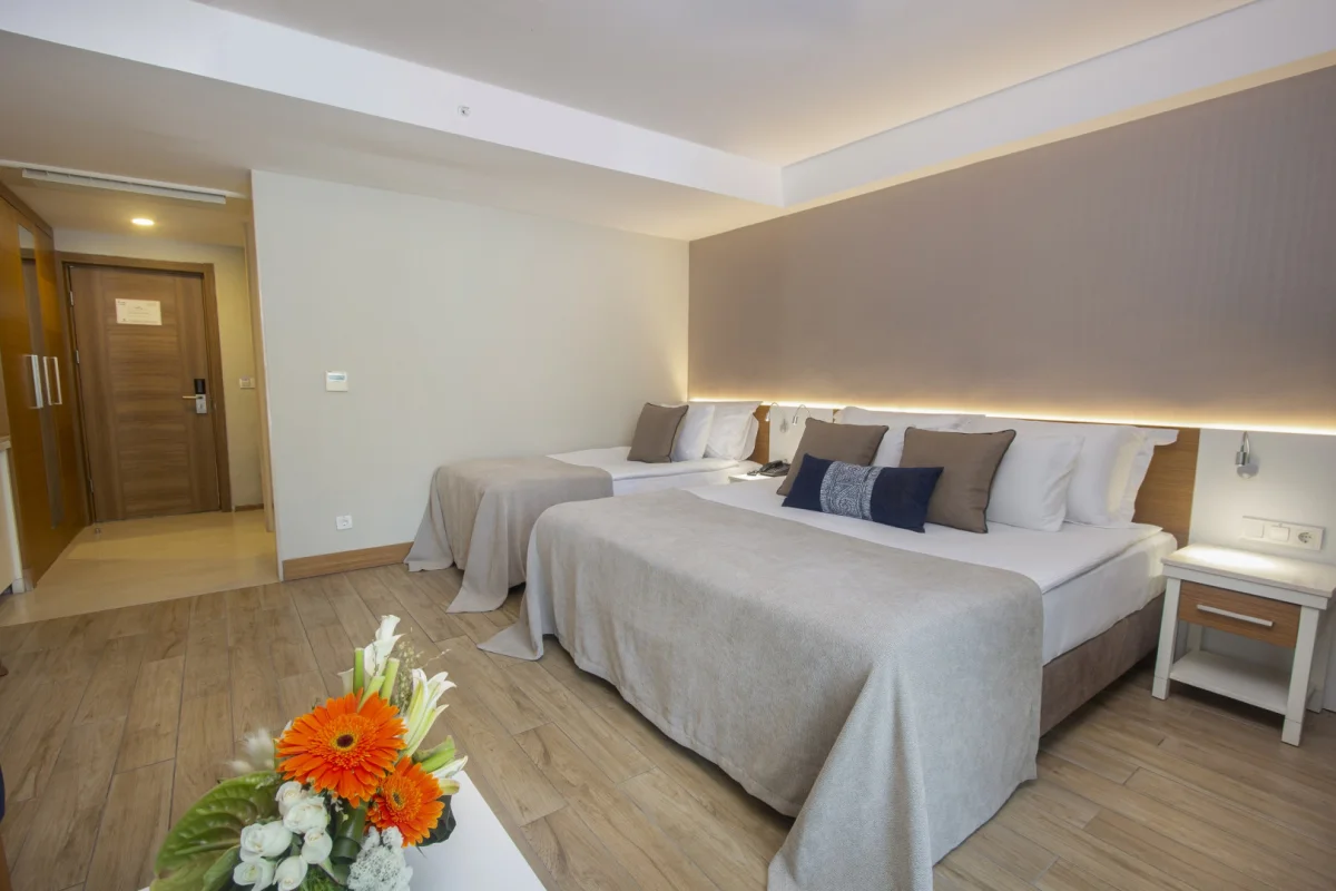 Lagoon Superior Room