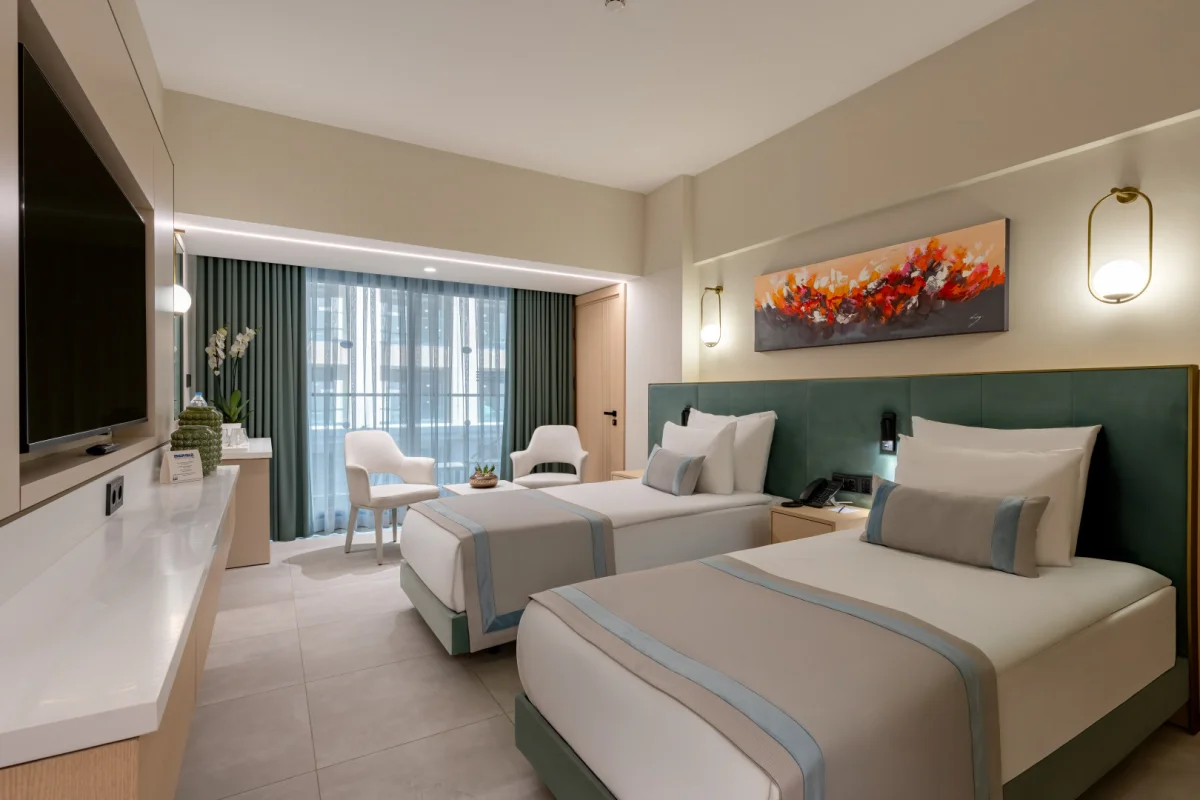 Deluxe Connection Family Room