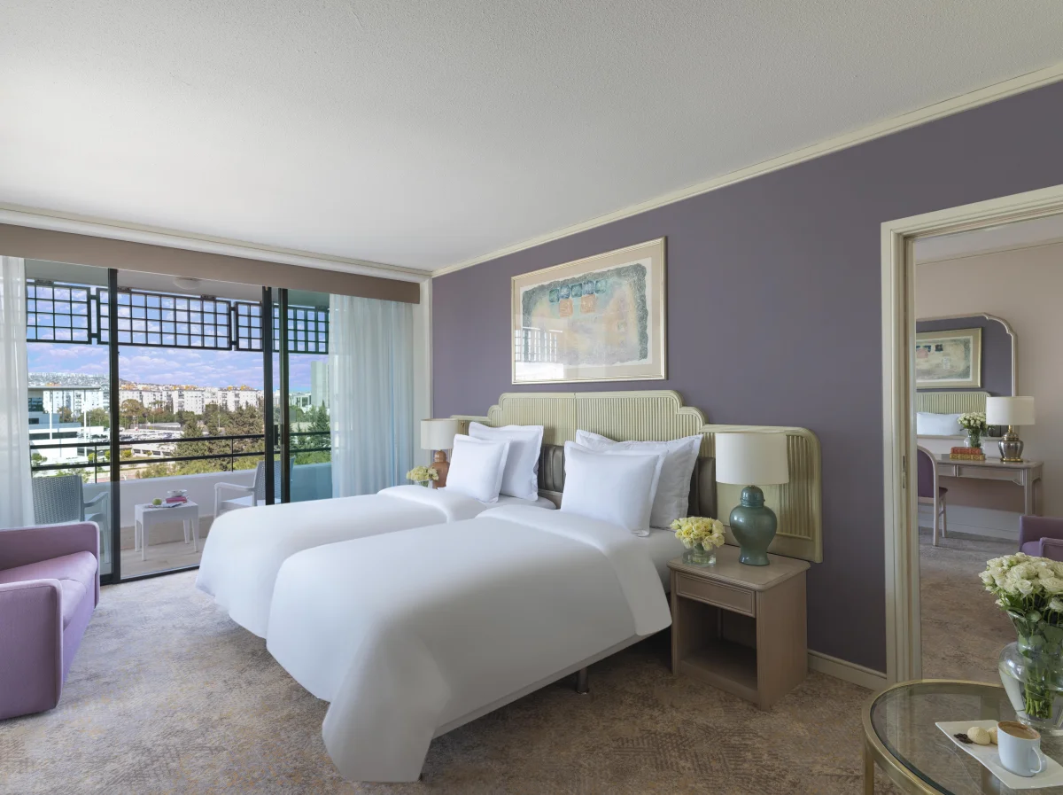 Family Terrace Suite (City View & Sea View)