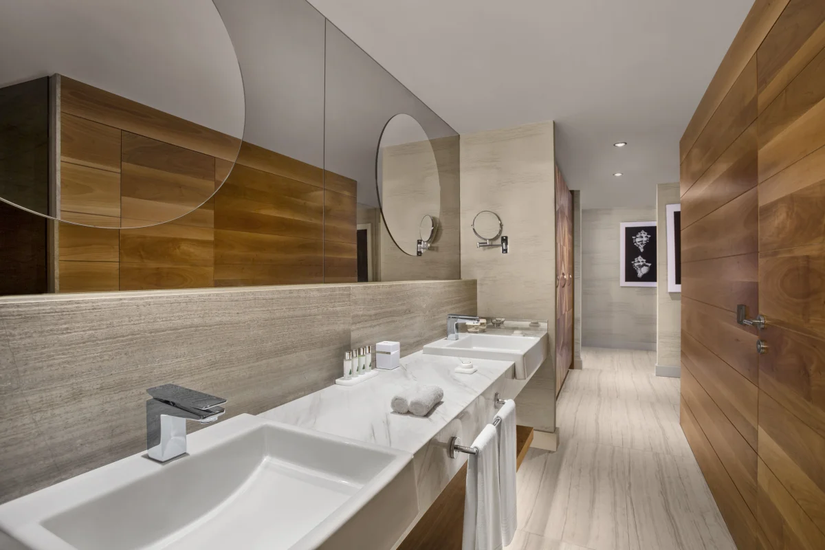 Grand Penthouse Suite