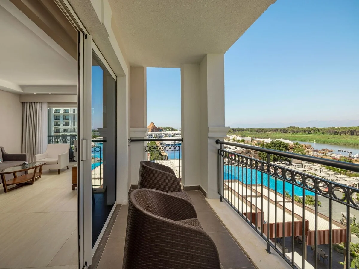 River Side Room (номер с видом на реку)
