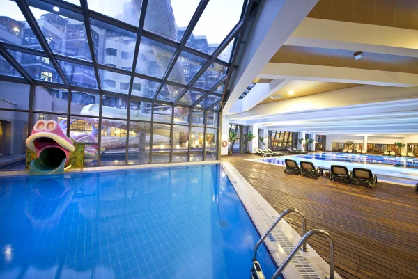 Limak Lara De Luxe Hotel & Resort