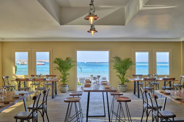 Ресторан Alex Beach Club & Restaurant
