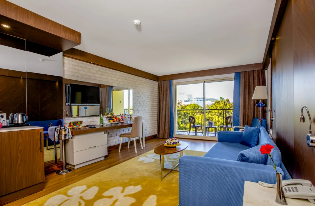 Duplex Family Suite Sea View