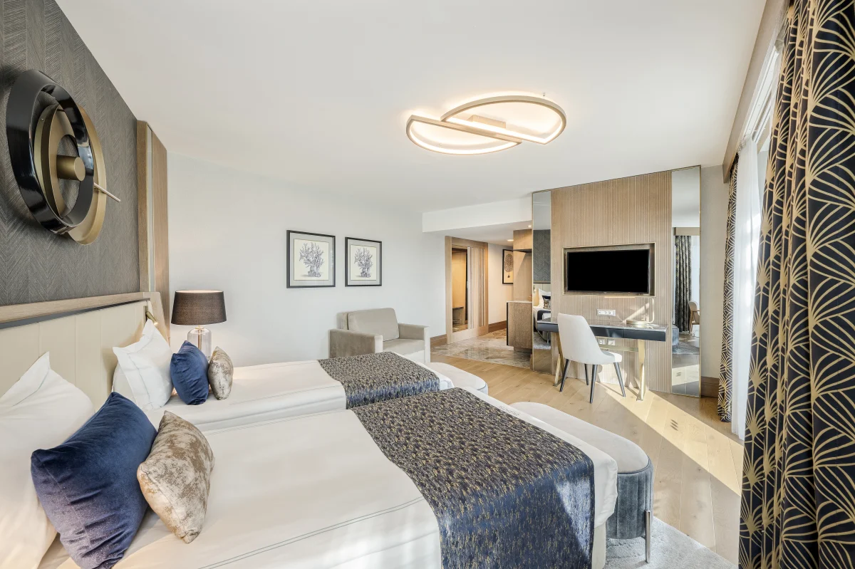 Junior Royal Suite