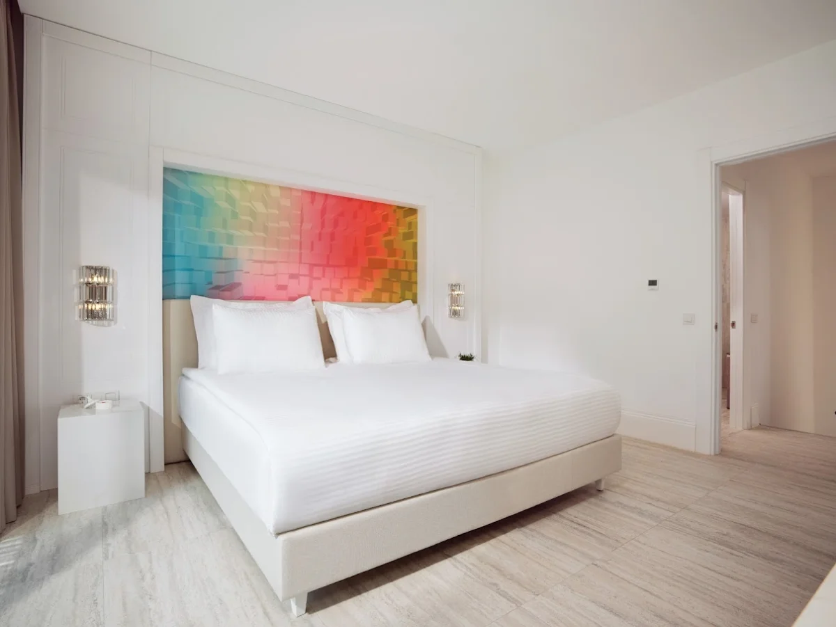 Aphel Lagoon Duplex Swip-Up Suite